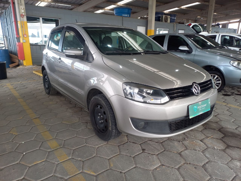Volkswagen Fox 2013 em leilão