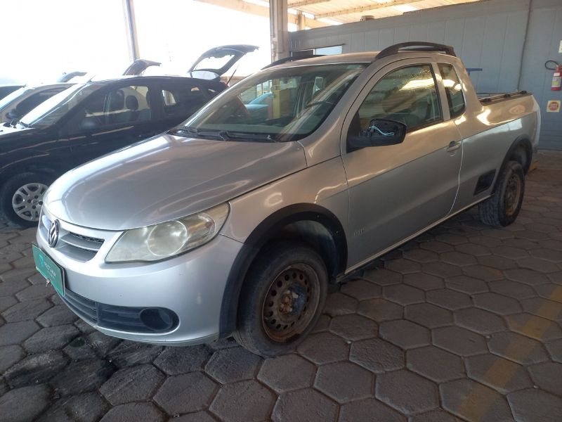 Volkswagen Saveiro 2012 em leilão