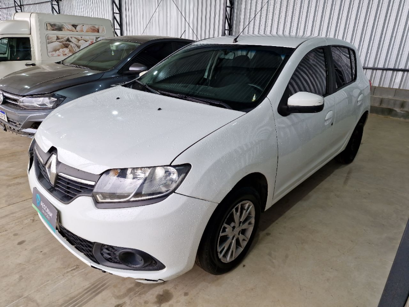 Renault Sandero 2016 em leilão