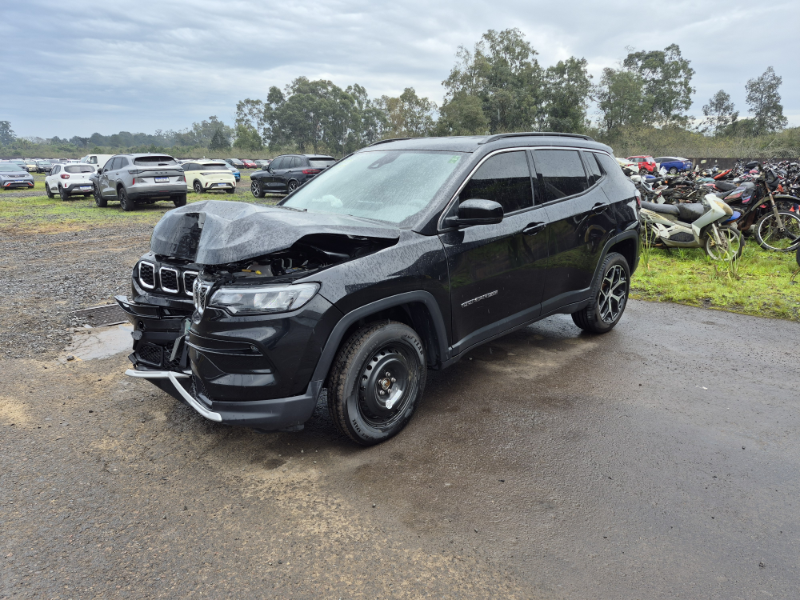 Jeep Compass 2025 em leilão