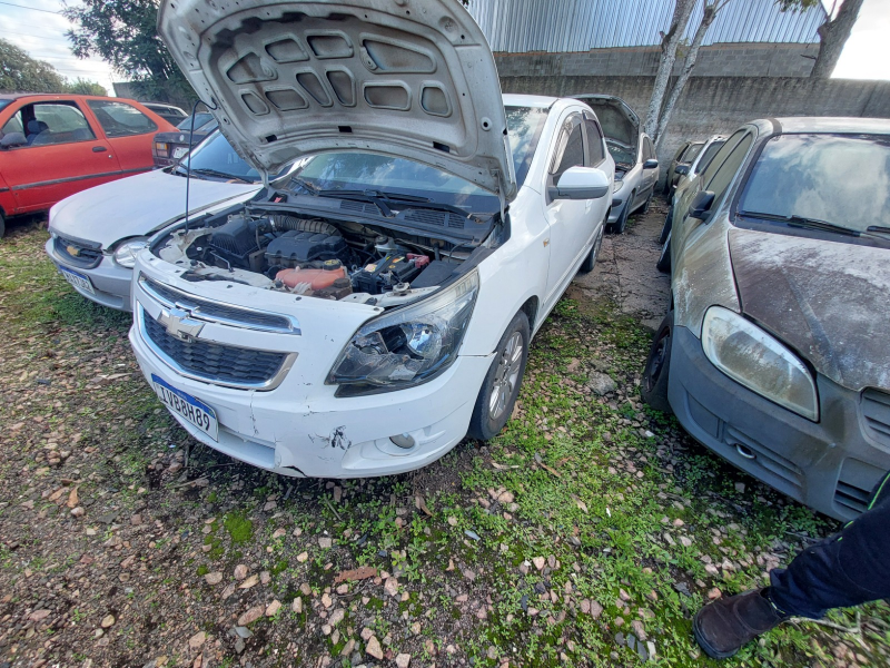 Chevrolet Cobalt 2014 em leilão