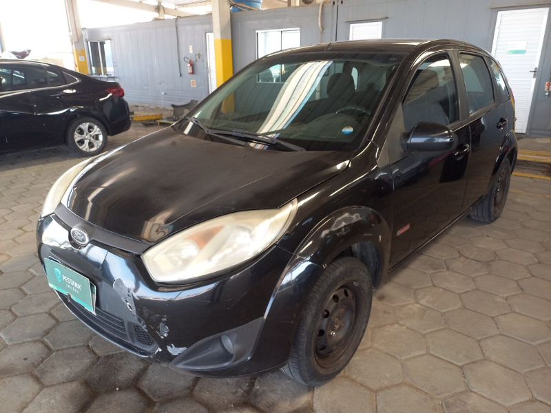 Ford Fiesta 2013 em leilão