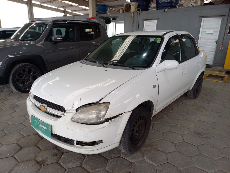 Chevrolet Classic 2015 em leilão