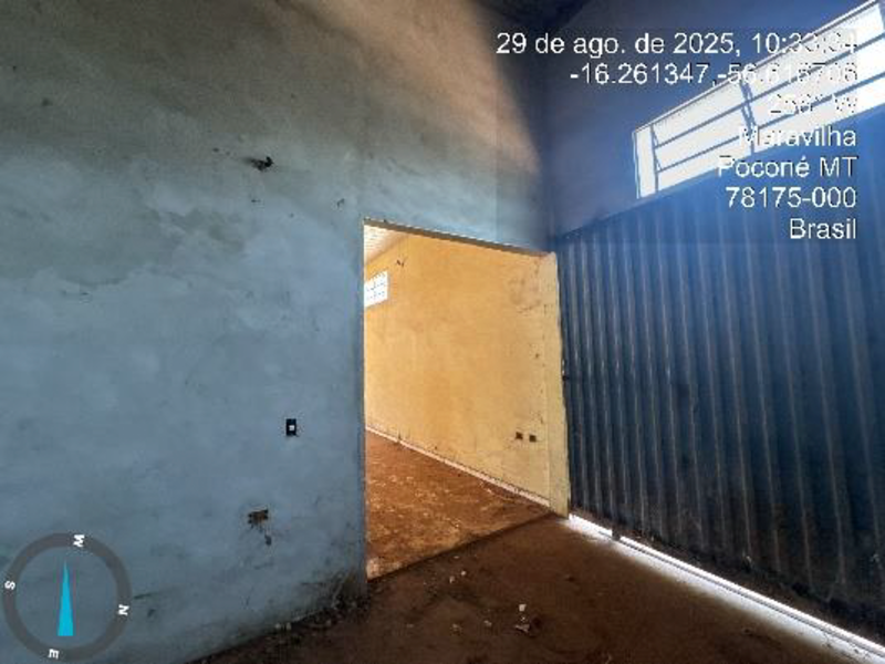 Prédio - Poconé - MT, localizado em Poconé - MT, bairro Cruz Preta
