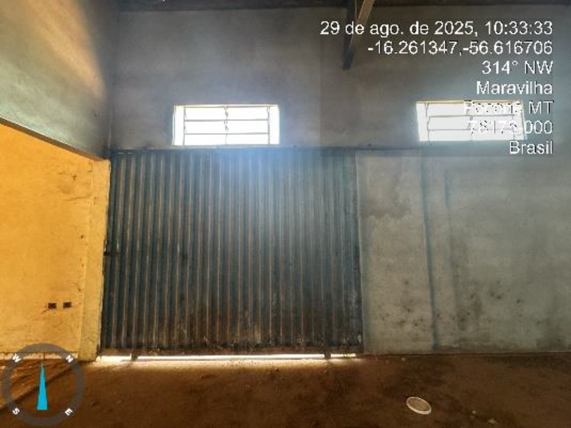 Prédio - Poconé - MT, localizado em Poconé - MT, bairro Cruz Preta