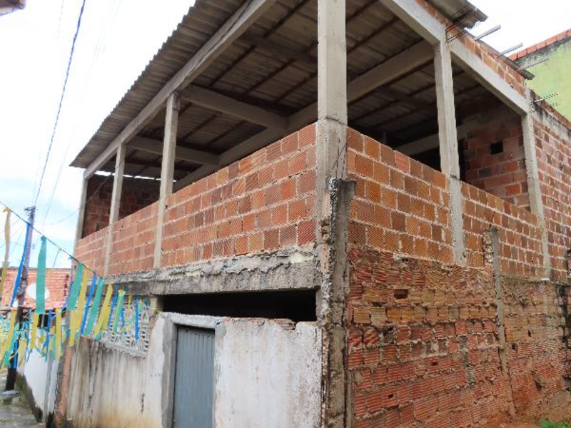 Casa em Leilão em Lauro De Freitas / BA - 192899