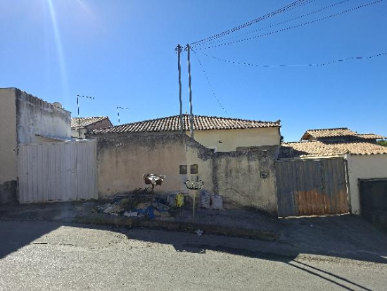 Casa em leilão em Esmeraldas