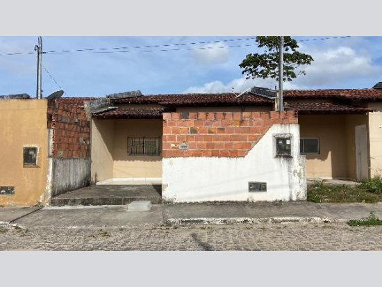 Casa em leilão em Umbaúba