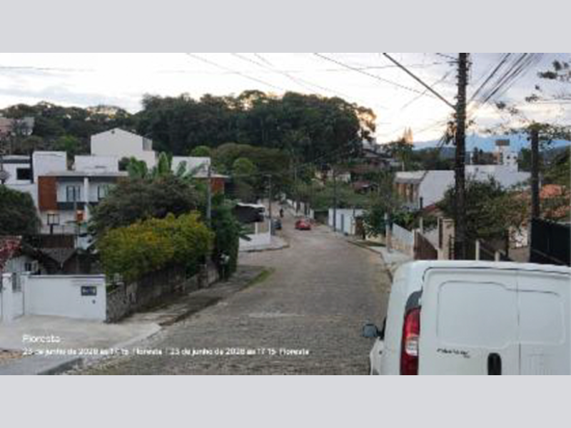 Terreno - Joinville - SC, localizado em Joinville - SC, bairro Floresta