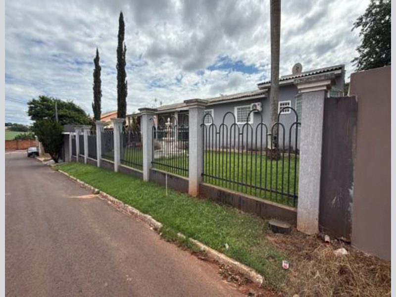 Casa - Guaíra - PR, localizado em Guaíra - PR, bairro Loteamento Vila dos Técnicos