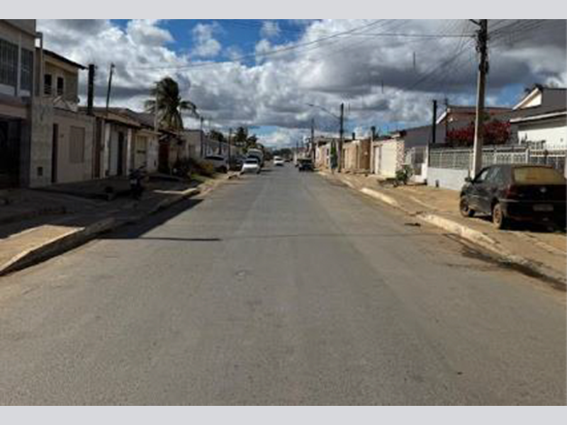 Casa - João Dourado - BA, localizado em João Dourado - BA, bairro Centro