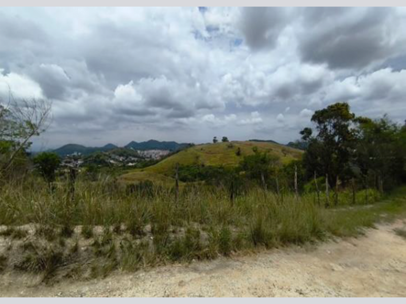 Terreno - São Gonçalo - RJ, localizado em São Gonçalo - RJ, bairro Jardim Anaia