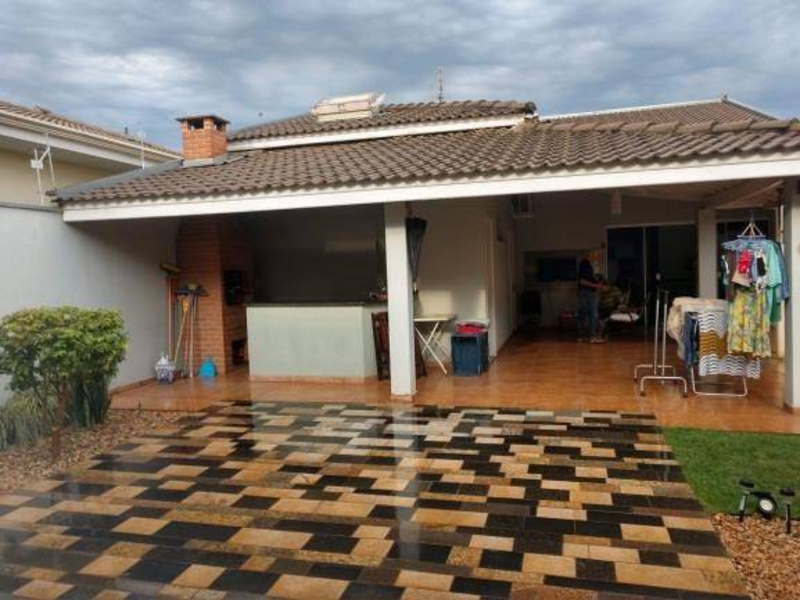 Casa - Bariri - SP, localizado em Bariri - SP, bairro Cidade Jardim