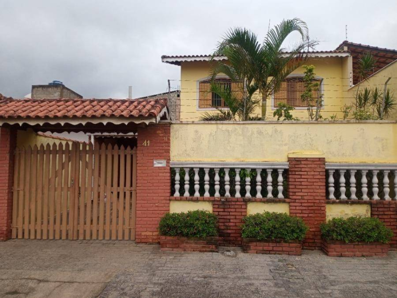 Casa - Peruíbe - SP, localizado em Peruíbe - SP, bairro Jardim Peruibe