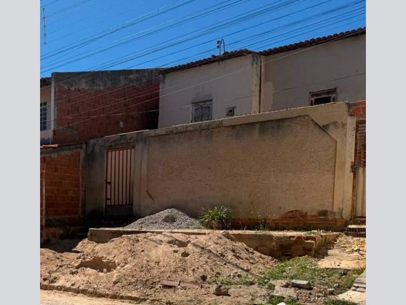 Casa - Salgueiro - PE, localizado em Salgueiro - PE, bairro Santa Margarida