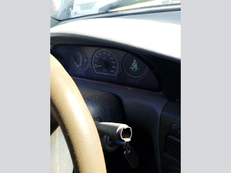 Fiat Palio 2001 em leilão