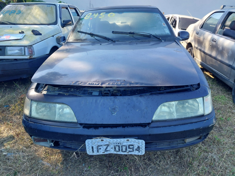 Daewoo Espero 1997 em leilão