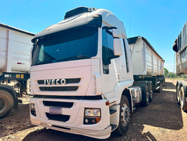 Foto de Lote contendo Caminhao/Trator Iveco Stralis 800S48TZ 2013 2013 Diesel Branca e 3 Semirreboques
