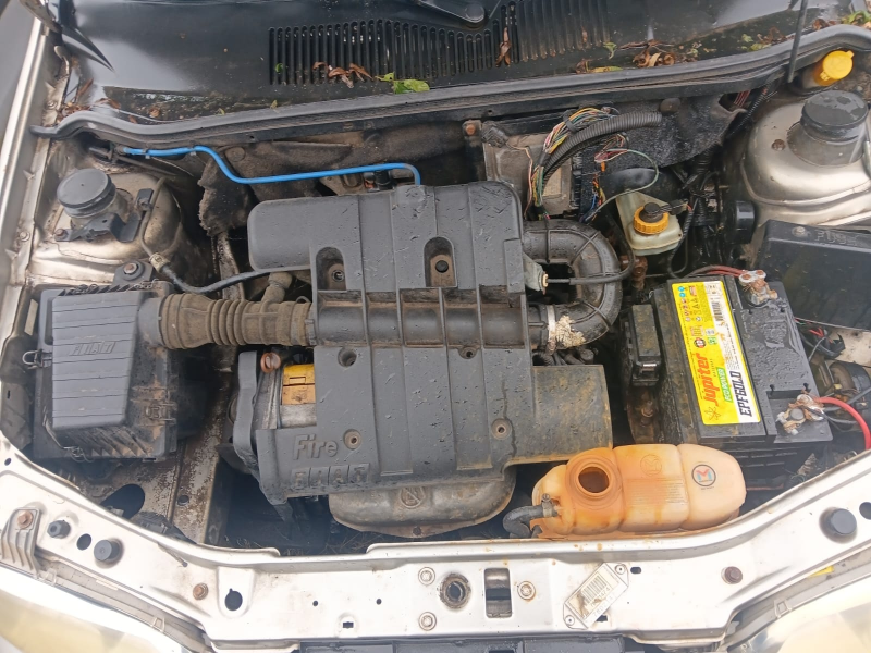 Fiat Palio 2003 em leilão