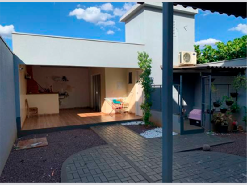 Casa - Assis Chateaubriand - PR, localizado em Assis Chateaubriand - PR, bairro Mini Parque Industrial