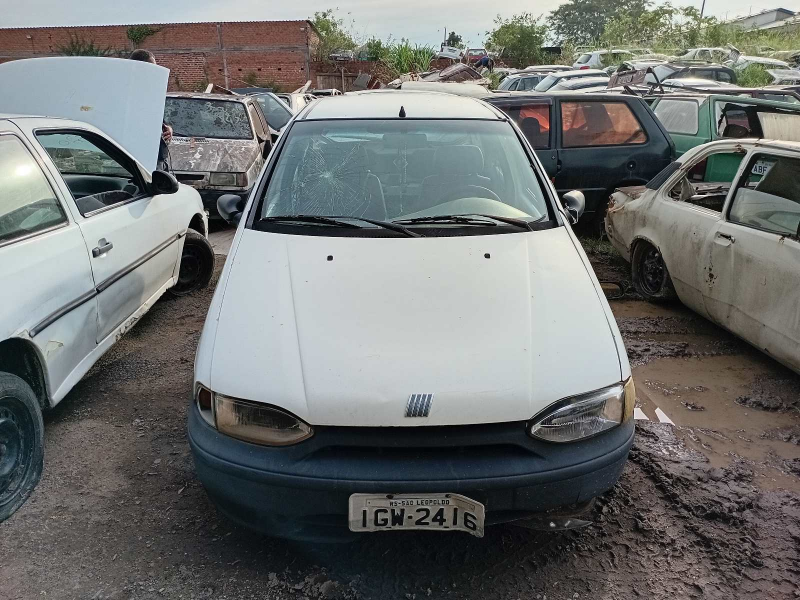 Fiat Palio 1998 em leilão