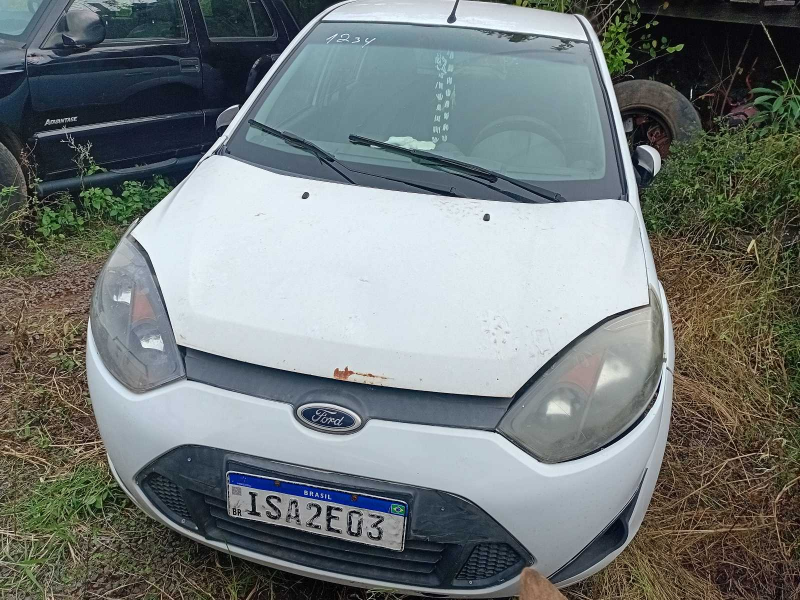 Ford Fiesta 2012 em leilão
