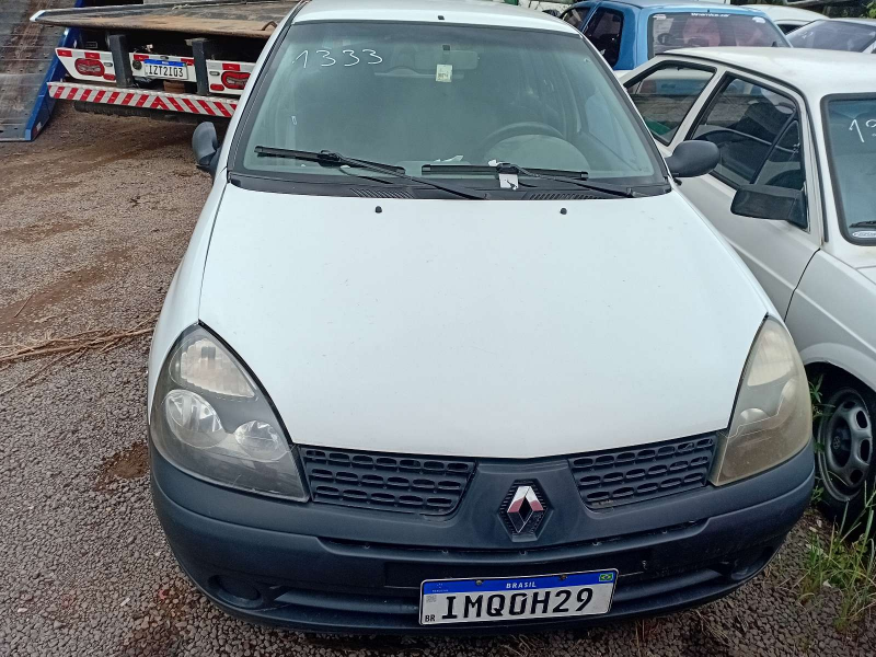 Renault Clio 2005 em leilão