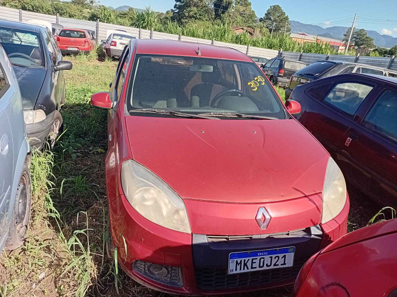 Renault Sandero 2012 em leilão