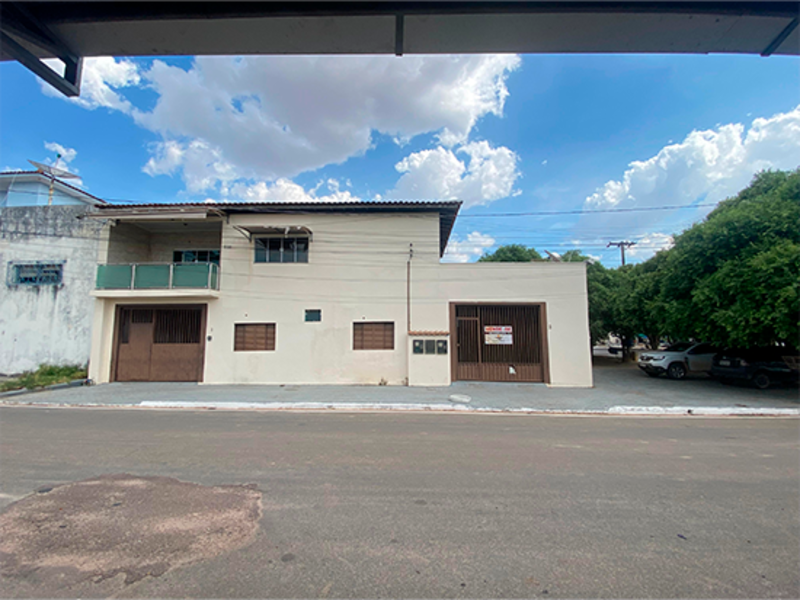 Prédio - Paranaíta - MT, localizado em Paranaíta - MT, bairro Setor Comercial