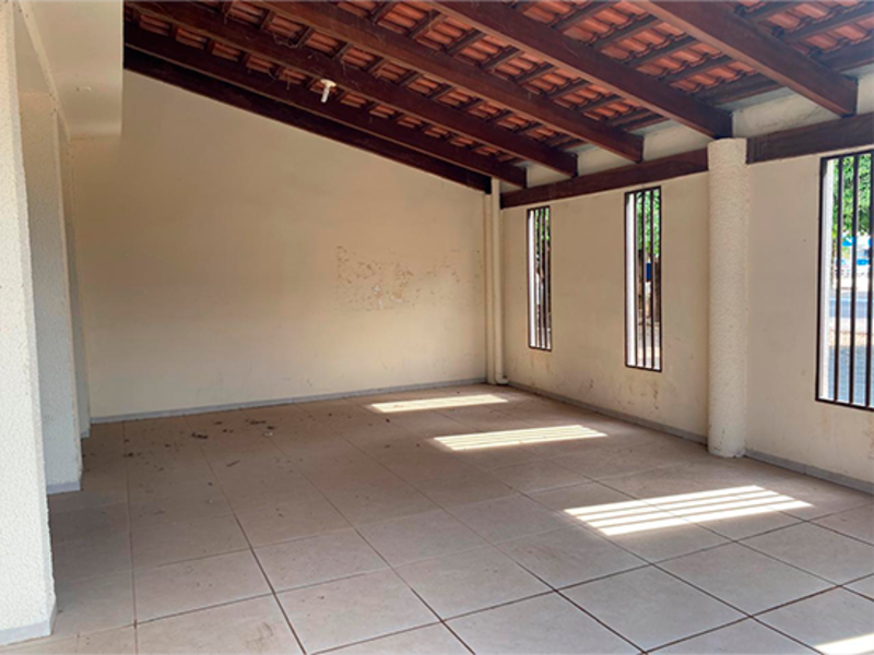 Prédio - Paranaíta - MT, localizado em Paranaíta - MT, bairro Setor Comercial