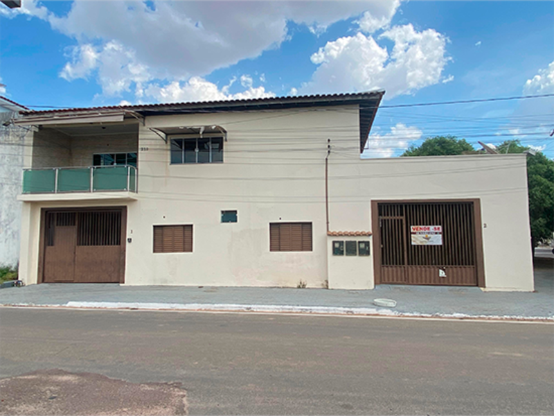 Prédio - Paranaíta - MT, localizado em Paranaíta - MT, bairro Setor Comercial