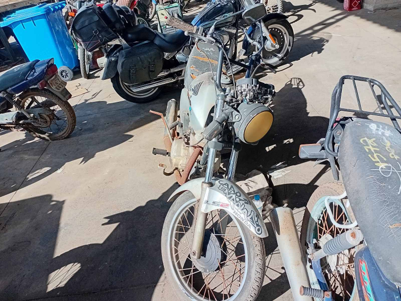 Honda CG 2007 em leilão