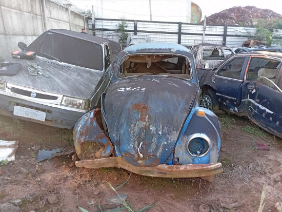 Lote contendo múltiplos bens