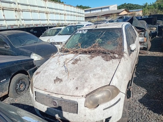 Lote contendo múltiplos bens