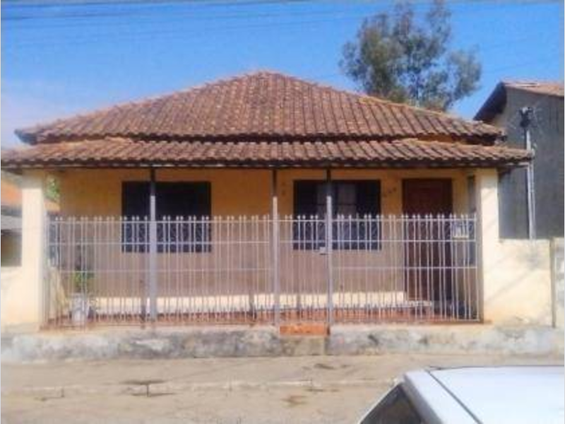 Casa - Piranguçu - MG, localizado em Piranguçu - MG, bairro Centro
