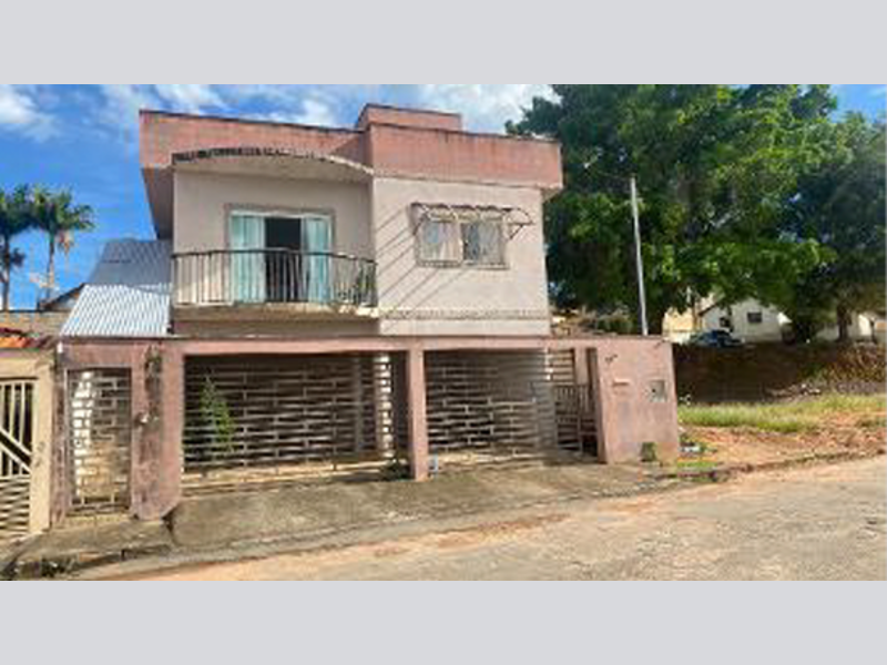 Casa - Cláudio - MG, localizado em Cláudio - MG, bairro Dona Tininha