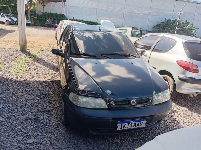 Fiat Palio 2002 em leilão
