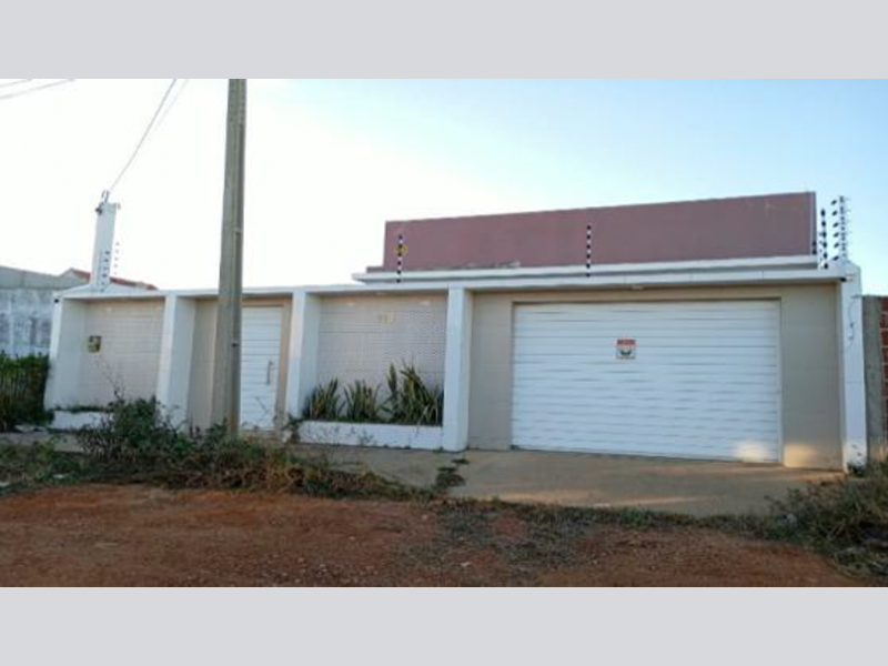Casa - Afogados da Ingazeira - PE, localizado em Afogados Da Ingazeira - PE, bairro Campinhos