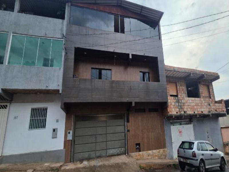 Casa - Ouro Branco - MG, localizado em Ouro Branco - MG, bairro Belvedere Ii