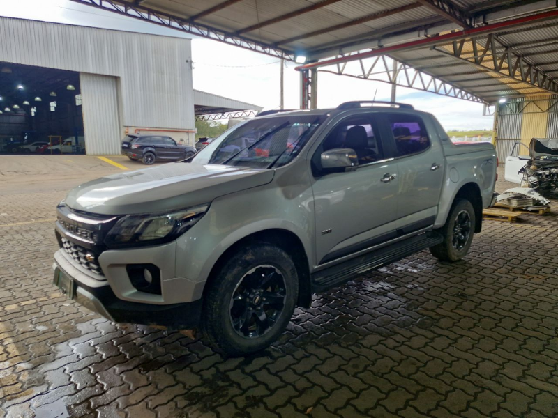 Chevrolet S10 2023 em leilão