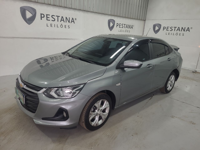 Chevrolet Onix 2024 em leilão