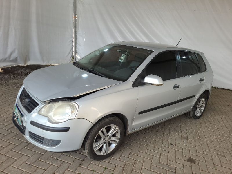 Volkswagen Polo 2010 em leilão