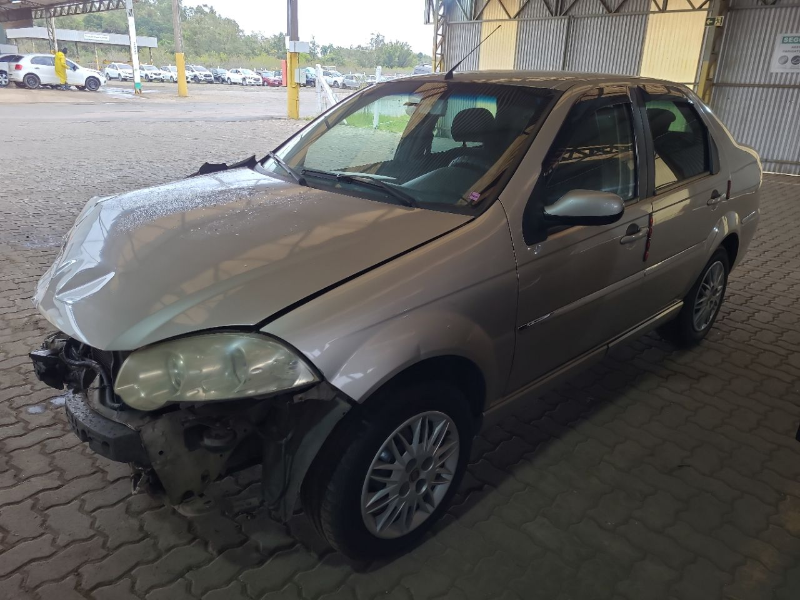Fiat Siena 2009 em leilão