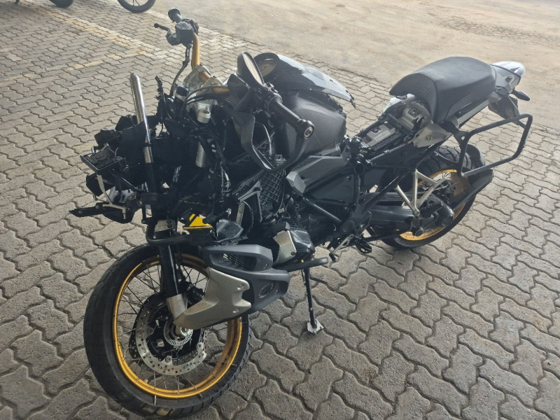 BMW R1250 2022 em leilão