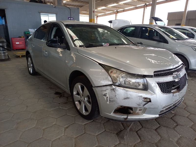 Chevrolet Cruze 2013 em leilão