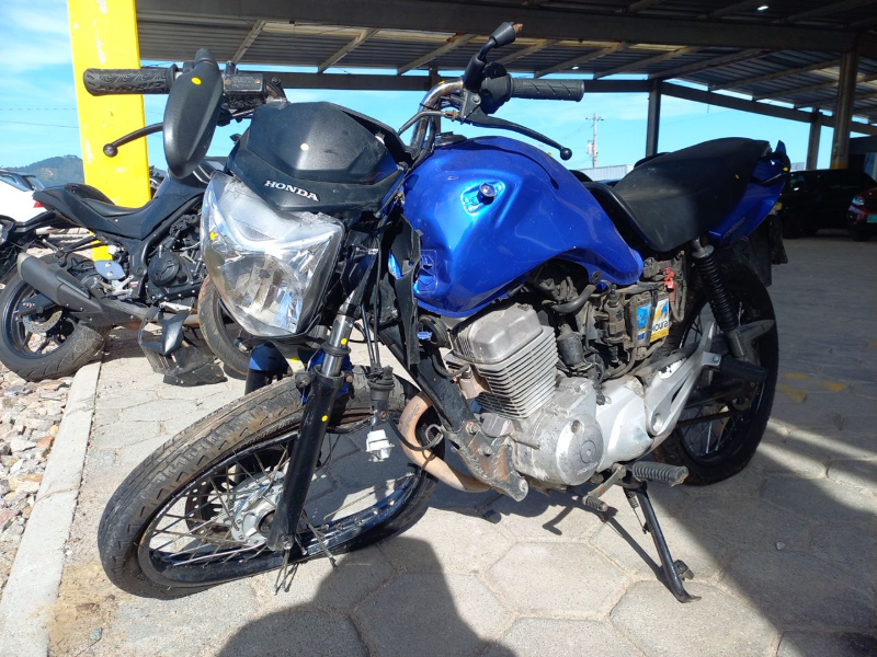 Honda CG 2014 em leilão