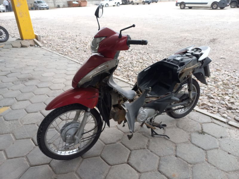 Honda Biz 2019 em leilão