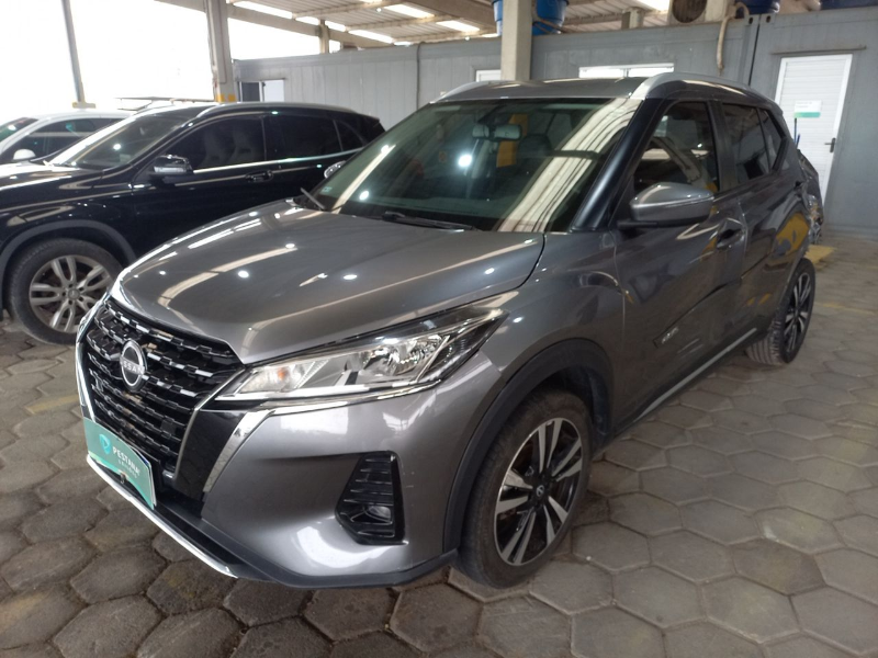 Nissan Kicks 2024 em leilão