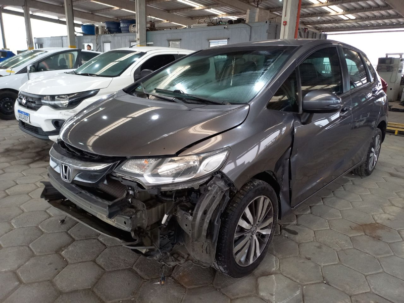 Honda Fit 2015 em leilão