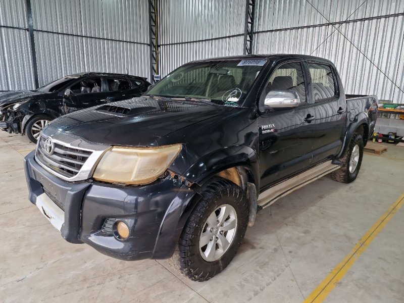 Toyota Hilux 2012 em leilão
